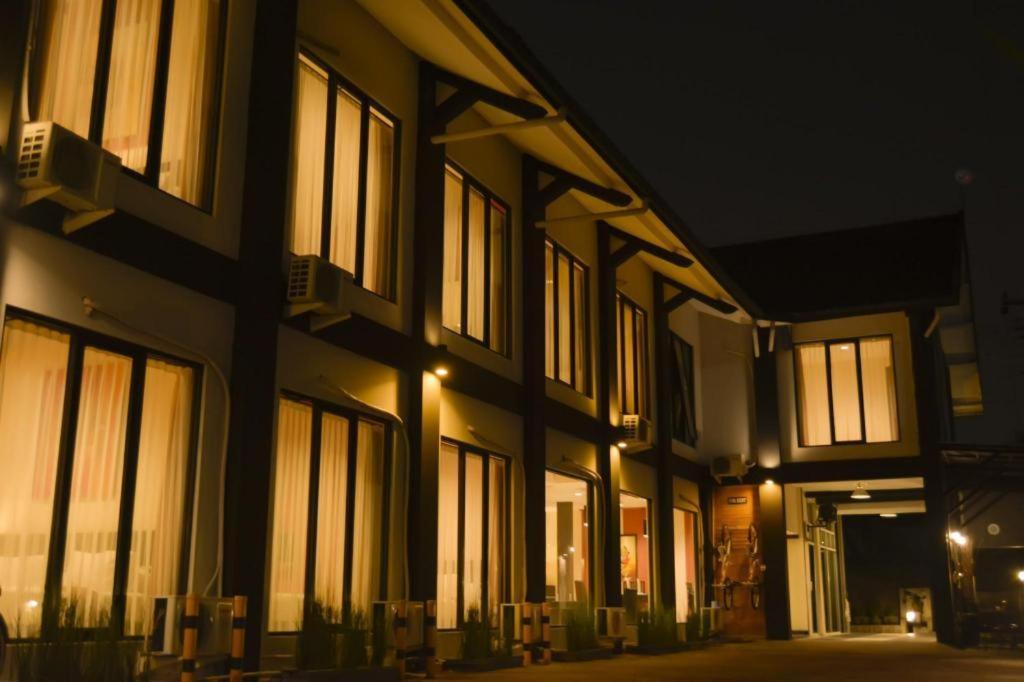 Puri Chorus Boutique Hotel Pakualaman Esterno foto