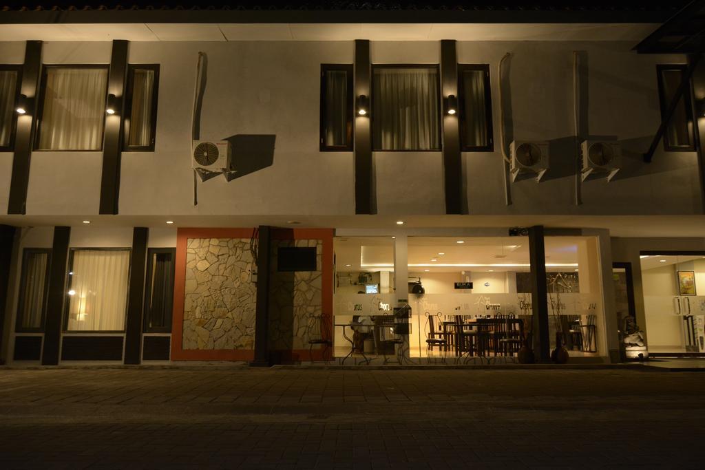 Puri Chorus Boutique Hotel Pakualaman Esterno foto